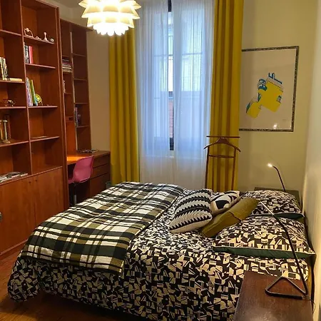 Bienvenue Chez Nous Avec Sa Place De Parking Habitación en casa particular Burdeos